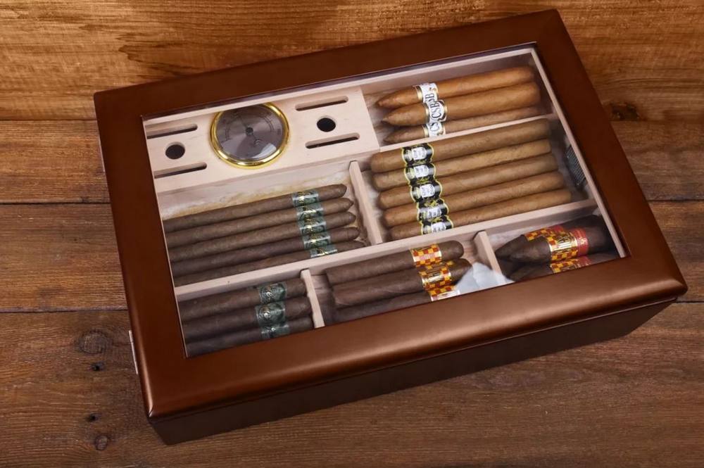 Трубка в подарок: дорогой и оригинальный подарок для курящего мужчины